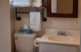 Waterfront Cottage at Highland Lake with Dock - Foto 17