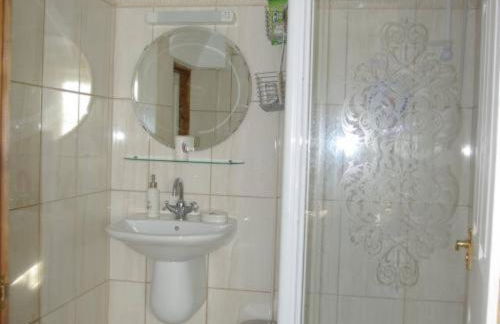 1-bed Cottage on Coastal Pathway in South Wales - Foto 24