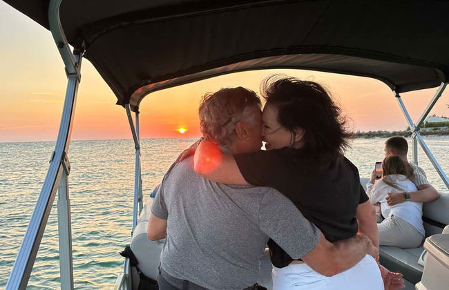 Giro in barca al tramonto a Naples - Foto 8