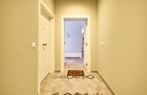 City Vibes, Indoor Parking, Breakfast & Air Conditioning - Foto 14