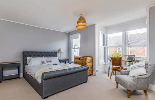 Delightful 2 Bed House a Stones Throw From Beach - Pass the Keys - Photo 36