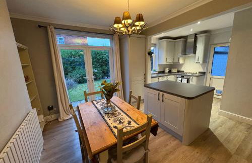 The Nordic Nook - 3 bedroom house plus double sofabed - Foto 10