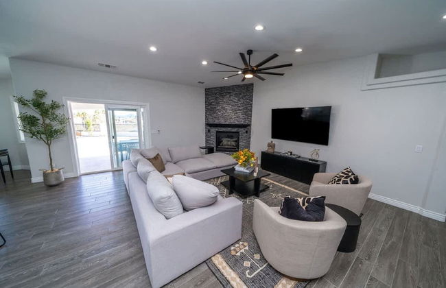 Lavish Lake Havasu Villa Pool Fire Pit an Views - Foto 19