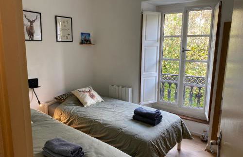 AU 47 ALLÉES D'ETIGNY - CENTRAL & STANDING - avec parking - Linge de lit et de toilette inclus - Foto 32