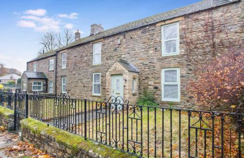 NEW! Luxurious Cottage in Durham by Stay With Us, Ideal for Large Groups & Families, Hot Tub, Sleeps 10! - Foto 46