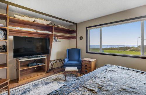 Water's Edge Oceanside Home - Foto 32