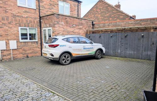 Compton Apartment with free parking - Photo 30