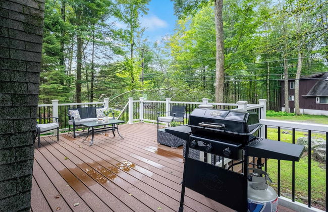 Tomhickon by Avantstay Walk to Lake Firepit + Deck - Foto 34