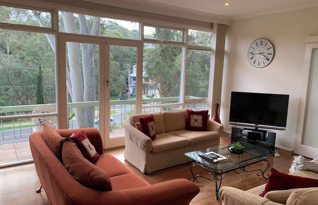 Eltham Retreat - Photo 21