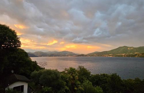 Mid of Nature ' Bella Vista Lago Maggiore charmant mit traumhaften Seeblick, Terrasse und großen Garten - Foto 23