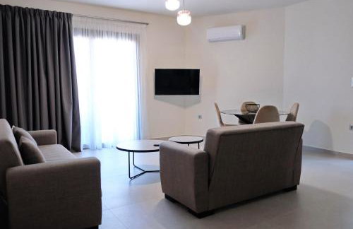 Poseidon 77B Luxury Residences - Photo 8