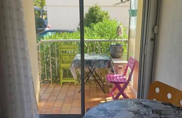 Studio avec jardinet et balcon idéalement situé - Foto 4