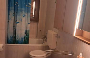 Bilocale comodamente collegato con centro Milano - Photo 12