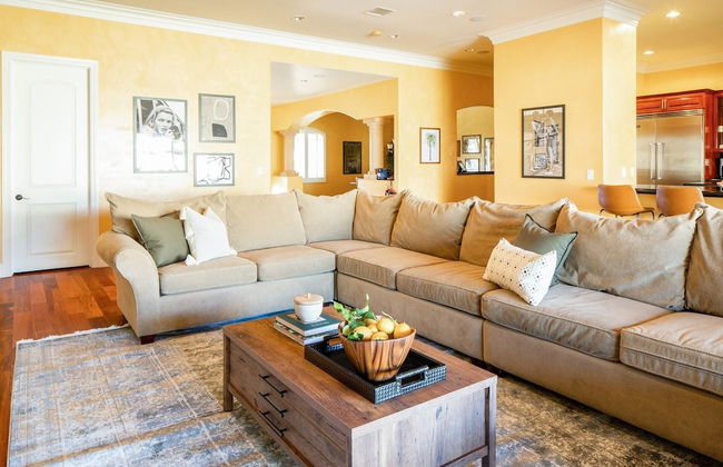 Amarilla by Avantstay Peaceful Paradise w/ Pool, Spa & Theatre Room - Foto 12