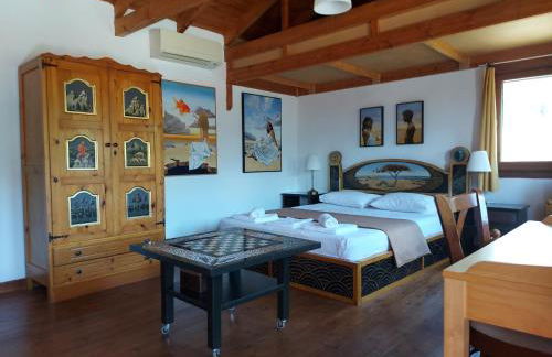 Varias Art House - Foto 23