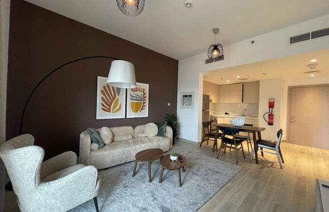 Exquisite Apt on Yas Island cls to ALL Attractions - Photo 3