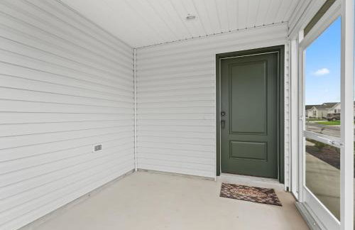 1642 Z5 VILLAGE OF LAKE DENHAM by REMAX Premier - Foto 10