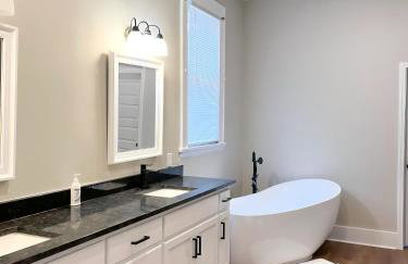 Ideal Location Spacious - Foto 36