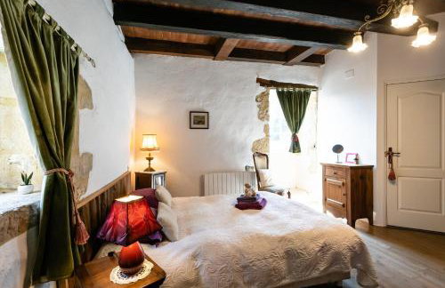 La Tour Aliénor, maison de caractère du XIVème siècle - Photo 12