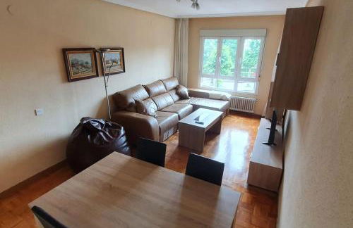 Piso completo 3 habitaciones y 2 baños palacio congresos - Foto 13