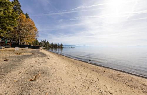 Sandy Cove on the North Shore -Lakeside Cottage with Pier Beach, and HOA Amenities - Foto 15