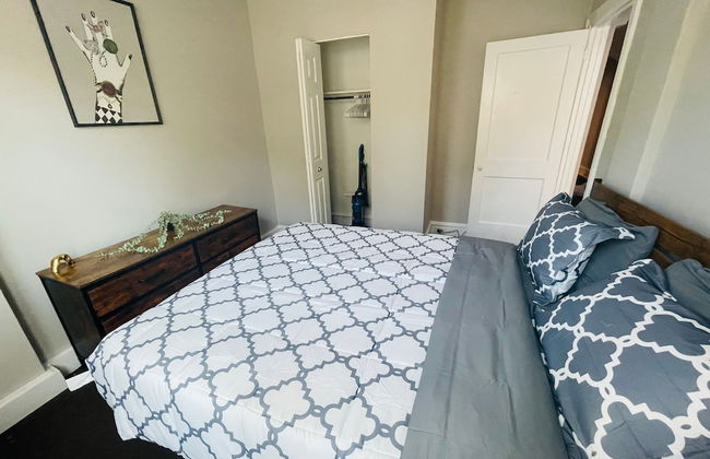 1-br Glenside - Long Term Available Parking - Photo 10