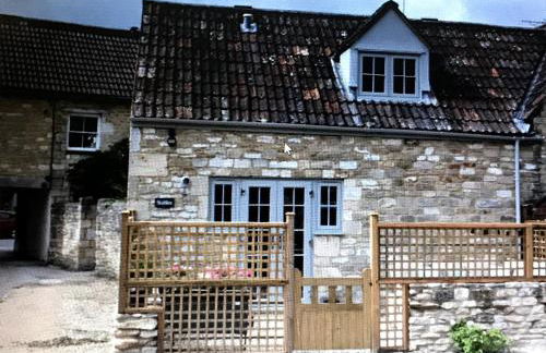 STABLES Stylish comfortable peaceful cottage with parking and outdoor space - Photo 51