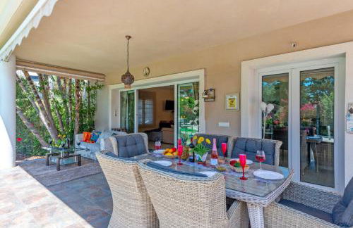 Villa Paraisos Sol by Villa Plus - Photo 17