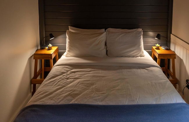 Barefoot Villas Cabin 1 Beaver w/ Hot tub - Photo 8