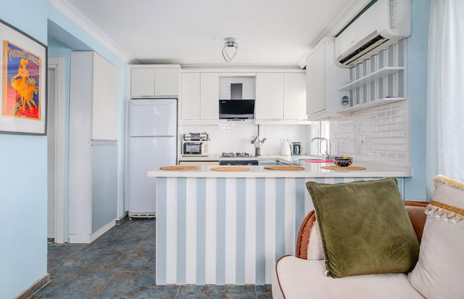 Villa With Terrace Right by the Sea in Urla - Photo 5