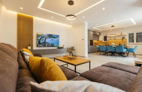 Amazing Home In Gornji Prolosac - Foto 4