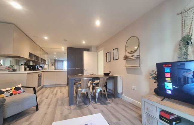 2-bed 2-bath Greenwich Apartment with balcony & lift - Foto 39