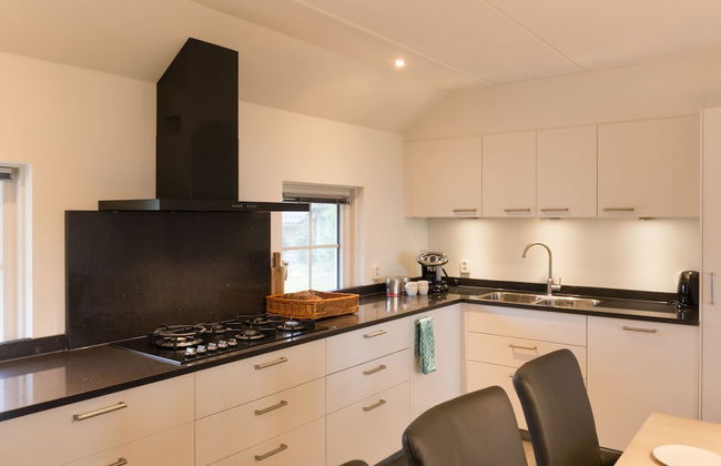 Cozy Group Stay w/ Fireplace - Foto 7