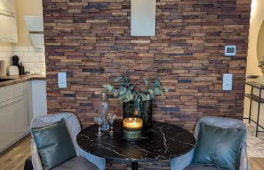 Moderne Wohnung mit Seeblick - Photo 18