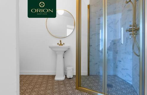 ORION SHORT STAYS is a Renewable Energy Specialist accommodation Provider based in Dundee, We have many properties available for large groups, ASK us for more details and for Custom Quotes, Many properties close to the PORTs and for Large Teams of 100 - Foto 13