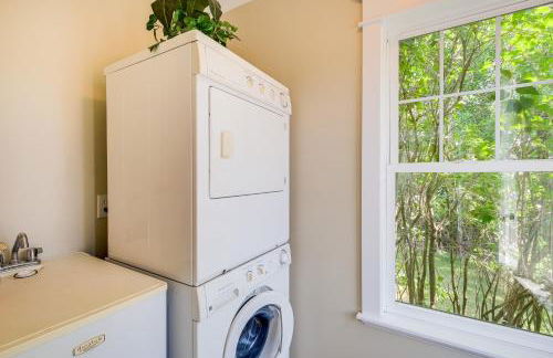 Cozy Michigan Retreat with Deck and Gas Grill! - Foto 21