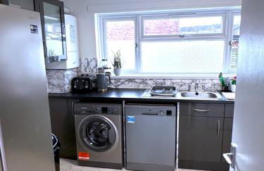 Colchester City Luxury With Free Parking and 5 G WIFI - Foto 16