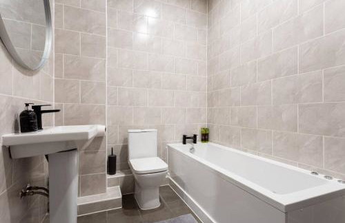 Luxury City Mills with Jacuzzi Bath in Bradford - Foto 12