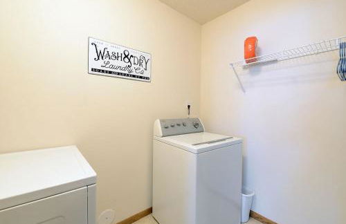 Updated Twin Home near Sanford Medical Center - Foto 17