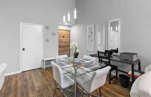 Disney and Airport 15 minutes from Luxury Condo - Foto 10