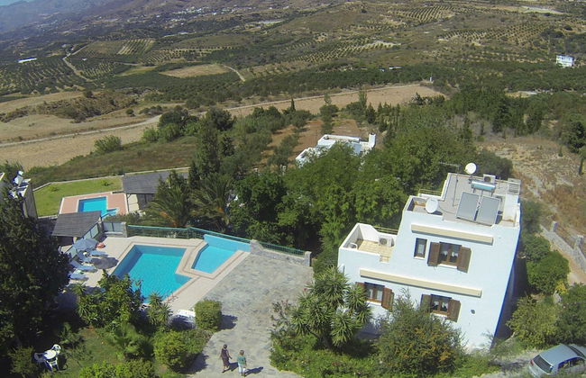 Villa in Lefkogia With Private Pool - Foto 18