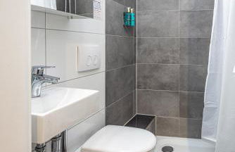 have-a-nice-Stay - Souterrain, Kino an der Natur, U-Bahn nach Hamburg 400m - Bäcker & Restaurants 500m - Lidl 800m - Zentrum 1,5km - Foto 24