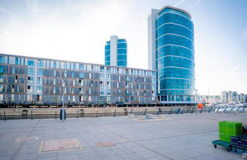 Cosy 5 Bedroom House With Parking - Foto 34