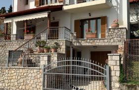 Ξύλο & Παράδοση - Foto 1