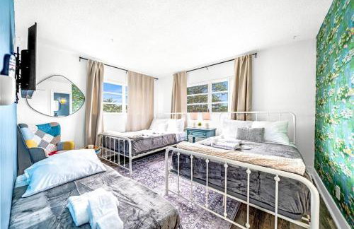 Great for Large Gatherings Sleeps 30 PalmWaveStays - Foto 22