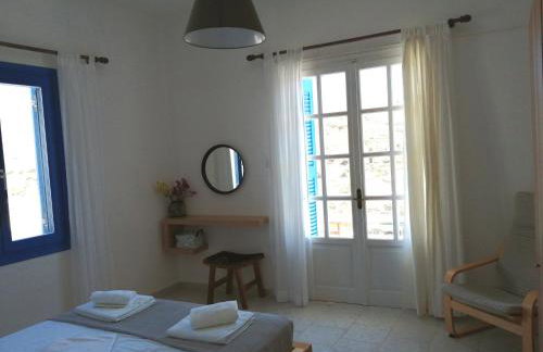 Spacious Paros, Lefkes house with awesome view - Photo 8