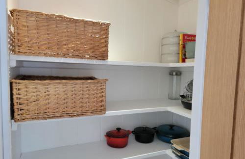 Luxury 2-Bed Lodge in Routh Sleeps 4 with Hot Tub - Foto 3