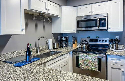 Waterfront Home, Short Walk to Beach, Deck/Balcony - Foto 32