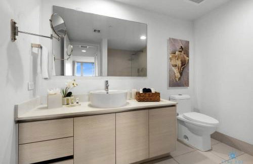 Infinite View and Balcony with Pool, Gym, Near Beach - Foto 17