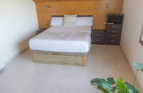 Casa con jardín y gran terraza con vistas al mar - Foto 12